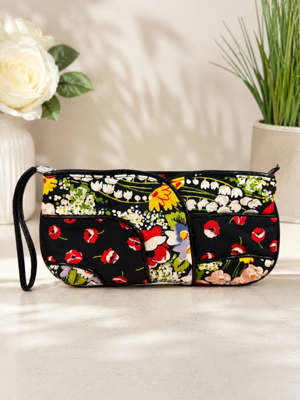 Vera Bradley Wristlet Poppy Fields Floral Zip Wristlet Clutch Handbag Purse